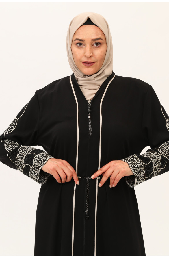 BÜYÜK BEDEN NAKIŞLI VE TAŞLI KREP KUMAŞ KADIN BÜYUK BEDEN FERACE - SİYAH