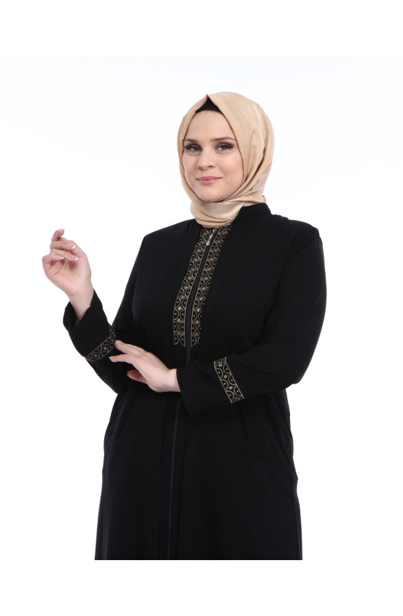NAKIŞLI FERMUARLI BÜYÜK BEDEN FERACE - SİYAH